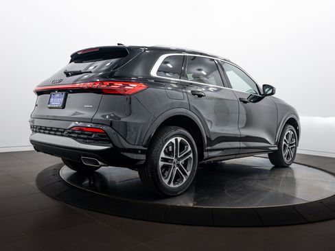 Used 2025 Audi Q5 Premium w/ Convenience Package AWD/4WD image 5