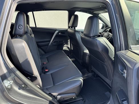 Used 2017 Toyota RAV4 SE AWD/4WD image 11