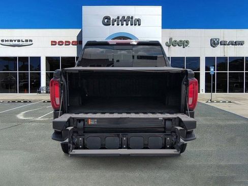 Used 2021 GMC Sierra 1500 SLT w/ SLT Premium Package AWD/4WD image 8