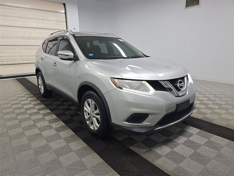 Used 2016 Nissan Rogue SV AWD/4WD image 3