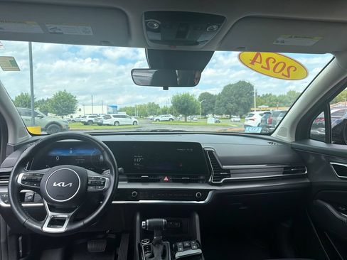 Used 2024 Kia Sportage SX FWD image 14