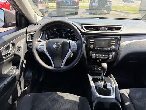 Used 2014 Nissan Rogue SV AWD/4WD image 12
