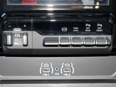 Used 2026 RAM 2500 Laramie w/ Night Edition image 11