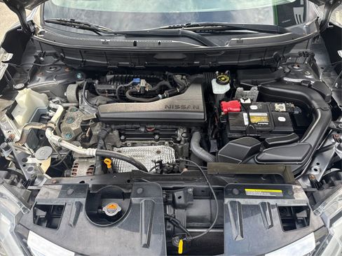 Used 2019 Nissan Rogue SV AWD/4WD image 11