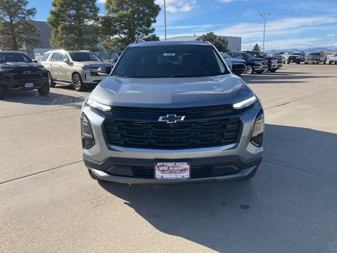 New 2026 Chevrolet Equinox LT image 8