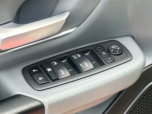 Used 2022 RAM 1500 Big Horn image 17