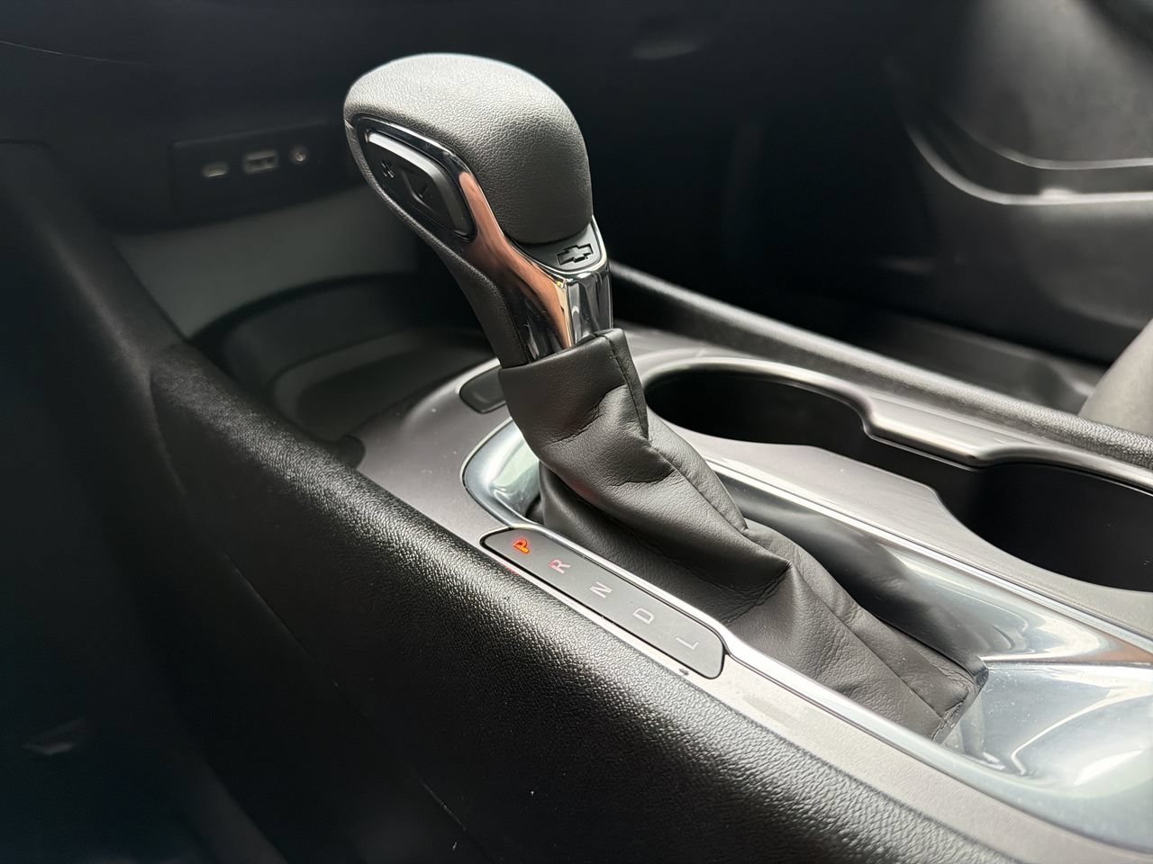 Used 2021 Chevrolet Malibu LS FWD image 23