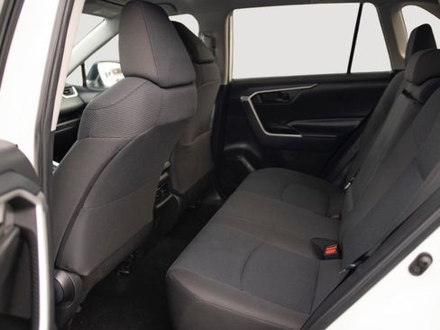 Used 2023 Toyota RAV4 LE image 12