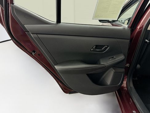 Used 2024 Nissan Sentra SV FWD image 26