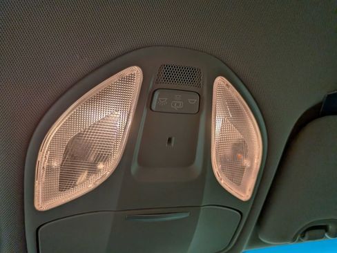 Used 2018 Hyundai Santa Fe Sport image 32