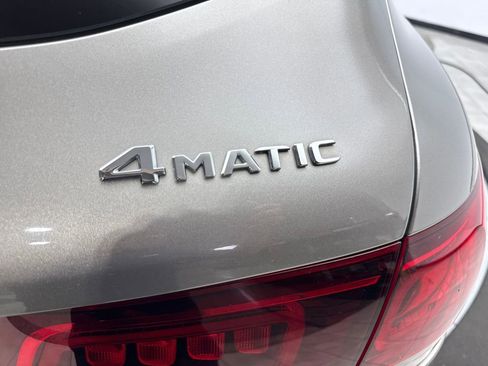 Used 2022 Mercedes-Benz GLC 300 4MATIC image 23