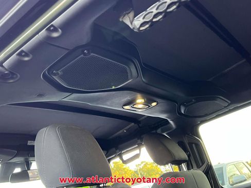 Used 2021 Jeep Wrangler Unlimited Sahara w/ Safety Group image 14