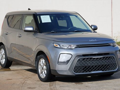 Used 2022 Kia Soul LX w/ Technology Package FWD image 46