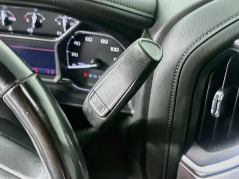 Used 2020 GMC Sierra 1500 SLT RWD image 24