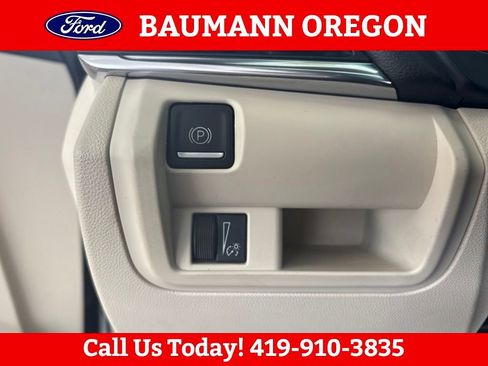 Used 2023 Cadillac CT4 Luxury w/ Cold Weather Package AWD/4WD image 9
