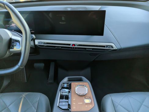 Certified 2023 BMW iX M60 w/ Executive Package image 34