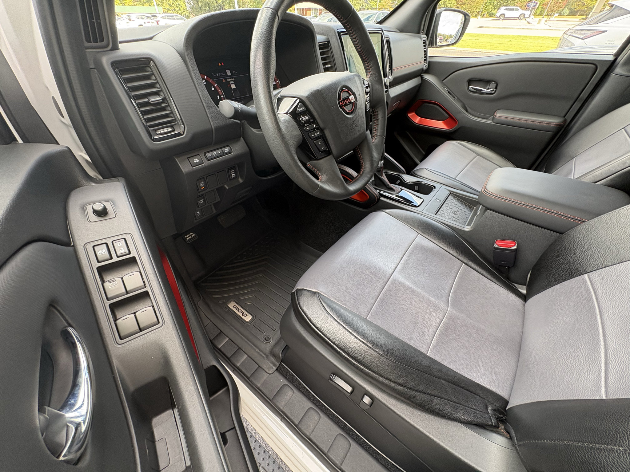 Used 2023 Nissan Frontier Pro-X w/ Pro Convenience Package RWD image 14