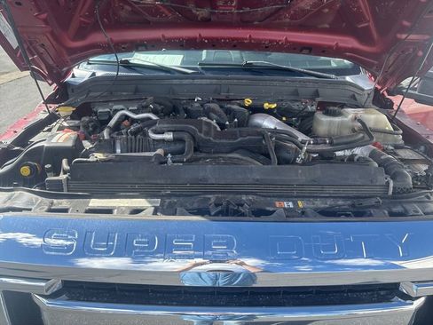 Used 2015 Ford F250 Lariat w/ Chrome Package image 27