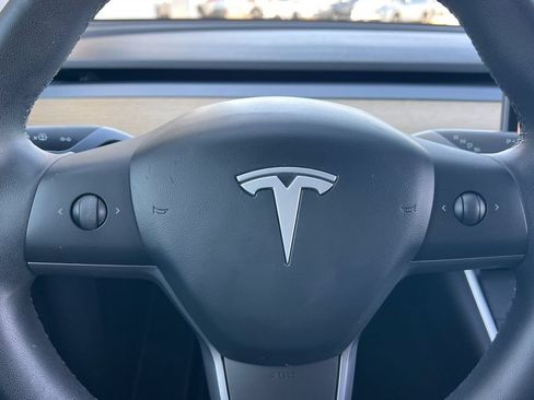 Used 2020 Tesla Model Y Long Range AWD/4WD image 25