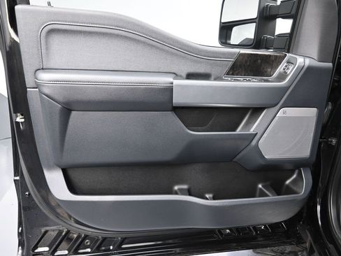 Used 2023 Ford F450 Lariat w/ FX4 Off-Road Package image 11