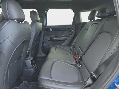 Used 2022 MINI Cooper Countryman SE w/ Premium Package image 16