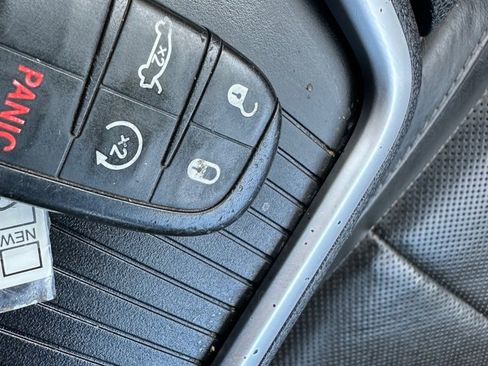 Used 2020 Dodge Charger SXT w/ Leather Interior Group image 22