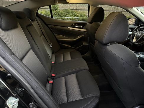 Used 2017 Nissan Maxima 3.5 S image 27