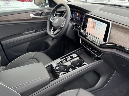 New 2026 Volkswagen Atlas SEL Premium R-Line image 7