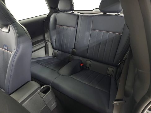 Used 2025 MINI Cooper S FWD image 33