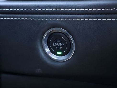Used 2025 Cadillac Escalade V AWD/4WD image 32