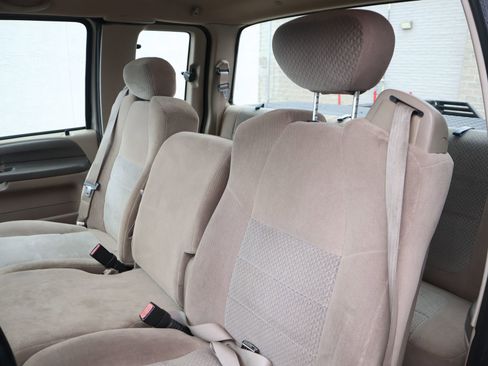 Used 2002 Ford F250 XLT AWD/4WD image 24