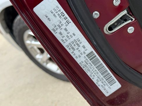 Used 2016 RAM 1500 Laramie w/ Convenience Group AWD/4WD image 12