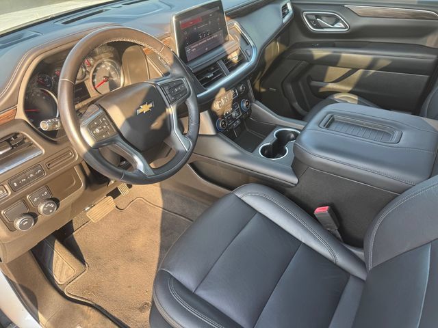 Used 2021 Chevrolet Suburban LT w/ Rear Media and Nav Package RWD image 8