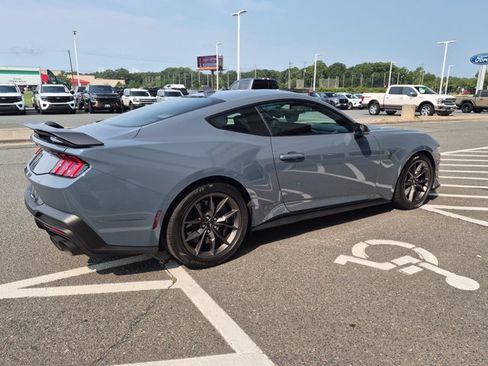 Certified 2024 Ford Mustang Dark Horse RWD image 4