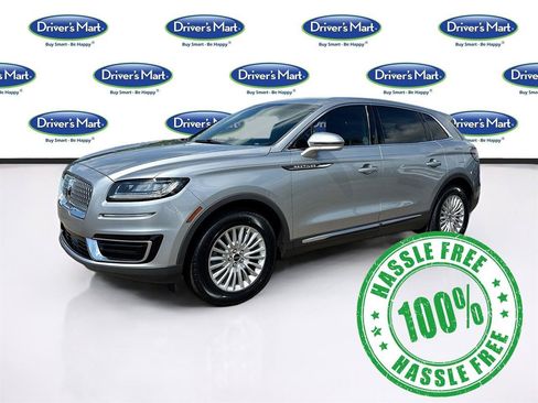 Used 2020 Lincoln Nautilus FWD image 3