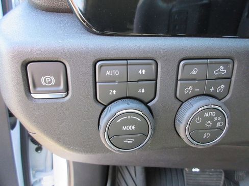 New 2026 Chevrolet Silverado 1500 LTZ w/ LTZ Premium Package AWD/4WD image 27