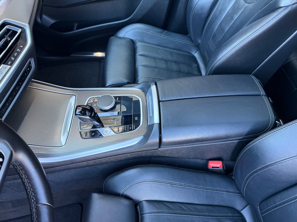 Used 2019 BMW X5 xDrive40i w/ M Sport Package AWD/4WD image 15