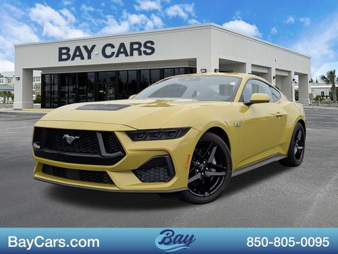 Used 2025 Ford Mustang GT RWD image 1