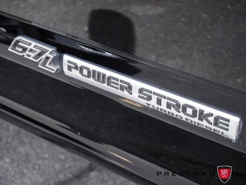 Used 2017 Ford F250 Lariat w/ Lariat Ultimate Package image 2