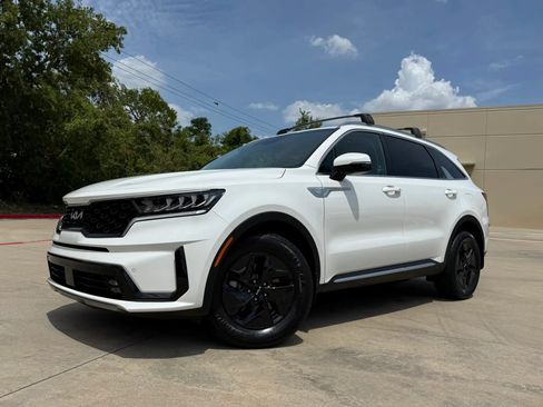 Used 2023 Kia Sorento EX FWD image 17