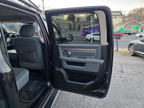 Used 2017 RAM 1500 Big Horn image 17