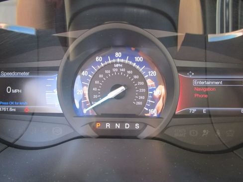 Used 2017 Ford Edge Titanium w/ Equipment Group 302A AWD/4WD image 14