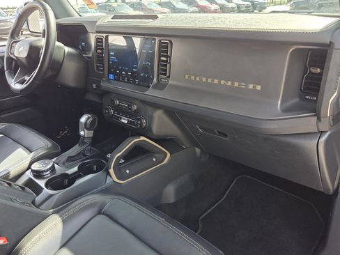 Used 2025 Ford Bronco Badlands AWD/4WD image 15