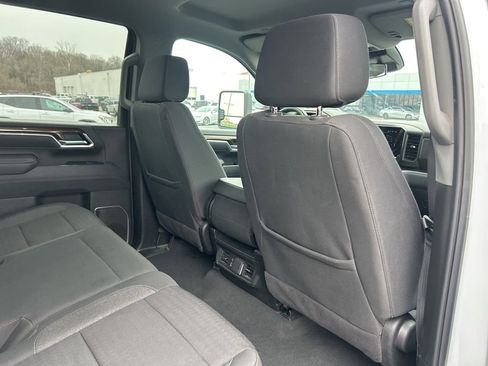 Used 2025 Chevrolet Silverado 2500 LT w/ Convenience Package image 40