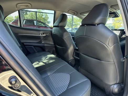 Used 2023 Toyota Camry SE FWD image 18