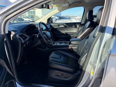 Used 2024 Ford Edge Titanium image 15