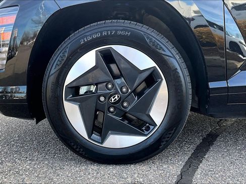 Used 2024 Hyundai Kona Limited image 7