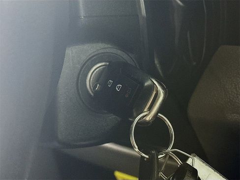 Used 2021 Ford F250 XL w/ Power Equipment Group image 27