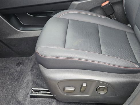 Certified 2025 Chevrolet Traverse Z71 w/ LPO, Floor Liner Package AWD/4WD image 31