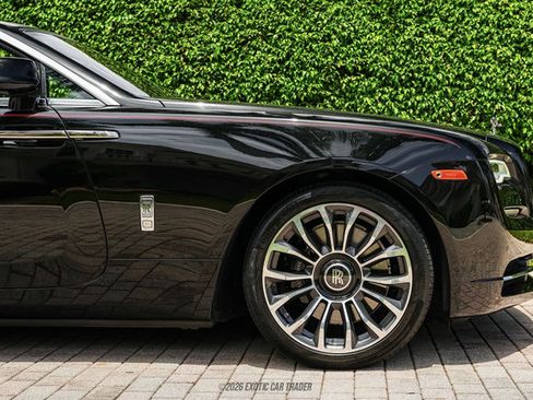 Used 2019 Rolls-Royce Dawn RWD image 9